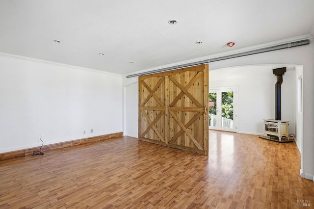 5851 Vine Hill Rd, Sebastopol, CA 95472