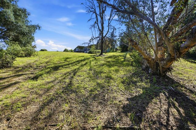 5851 Vine Hill Rd, Sebastopol, CA 95472