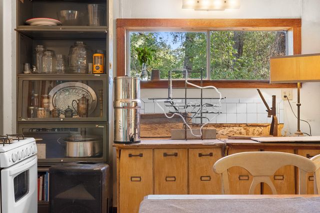 1301 Private Road 3591, Gause, TX 77857