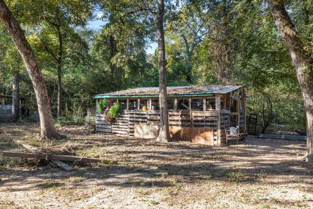 1301 Private Road 3591, Gause, TX 77857