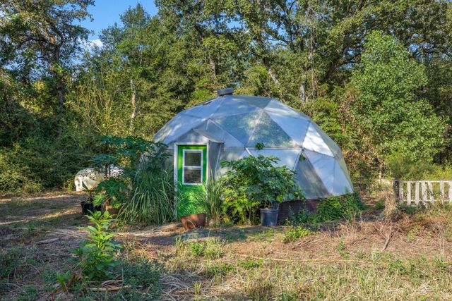 1301 Private Road 3591, Gause, TX 77857