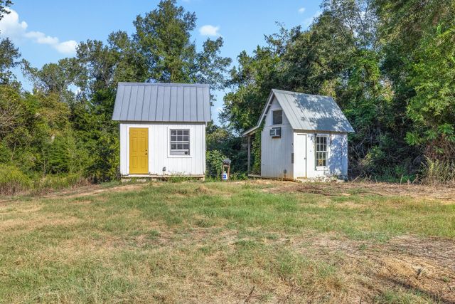 1301 Private Road 3591, Gause, TX 77857