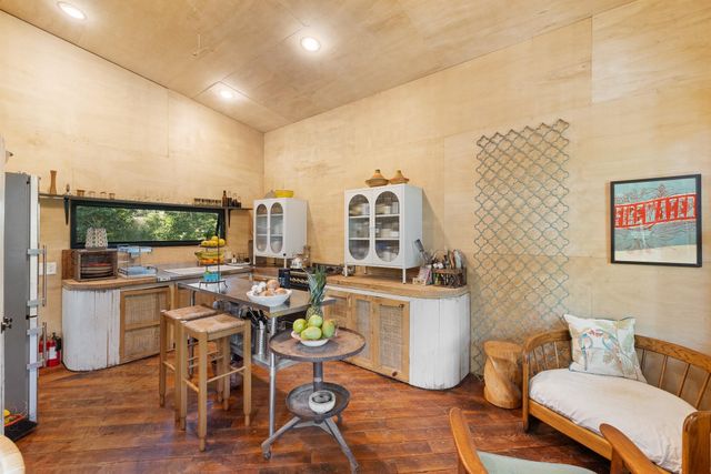 1301 Private Road 3591, Gause, TX 77857