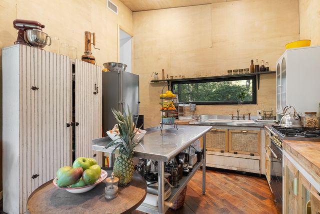 1301 Private Road 3591, Gause, TX 77857