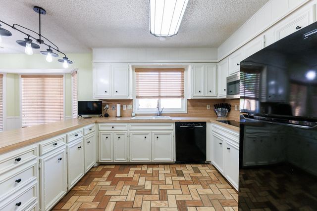 3713 95th Street, Lubbock, TX 79423
