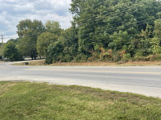 390 Downs Blvd, Franklin, TN 37064
