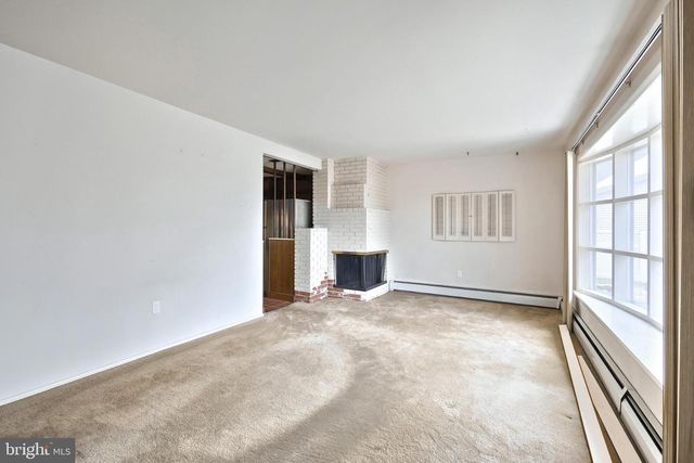 1107 FIRESIDE CT, York, PA 17404