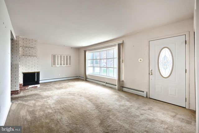 1107 FIRESIDE CT, York, PA 17404