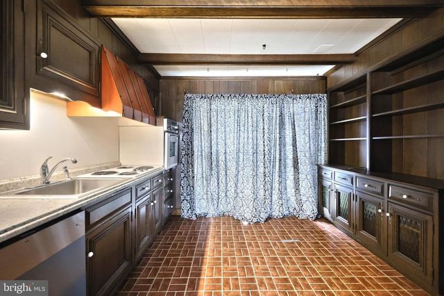 1107 FIRESIDE CT, York, PA 17404