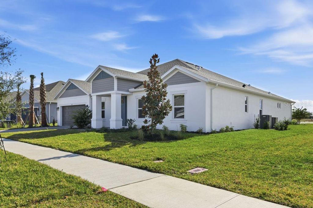 Image 37 of property listing at 664 JUNONIA BOULEVARD, New Smyrna Beach, FL 32168