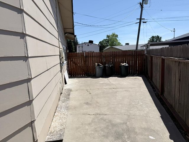 535 N Roberta Way, Marysville, CA 95901