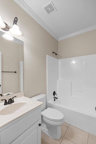 207 Lace Dr., Dothan, AL 36301