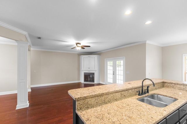 207 Lace Dr., Dothan, AL 36301