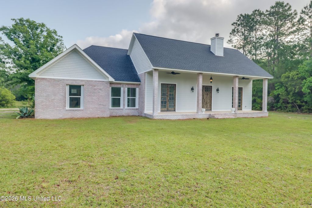 6716 Country Pines Lane, Vancleave, MS 39565