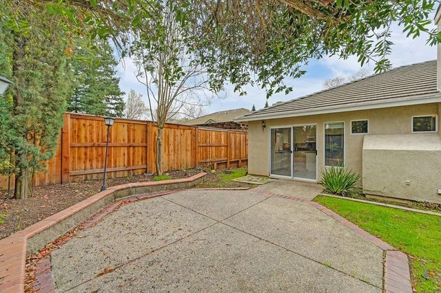 2119 Gold Haven Ct, Gold River, CA 95670