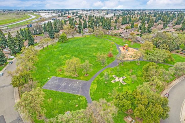2119 Gold Haven Ct, Gold River, CA 95670