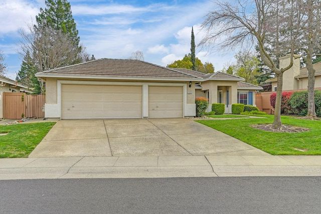 2119 Gold Haven Ct, Gold River, CA 95670