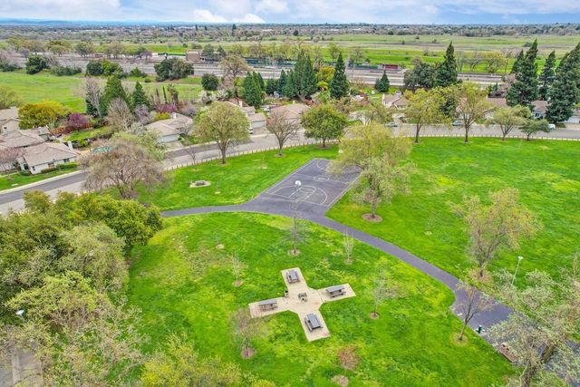 2119 Gold Haven Ct, Gold River, CA 95670