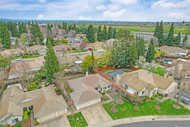 2119 Gold Haven Ct, Gold River, CA 95670