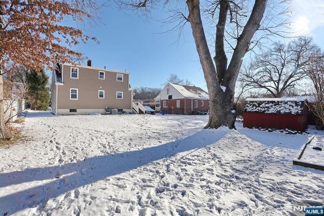 15 Onyx Terrace, North Haledon, NJ 07508