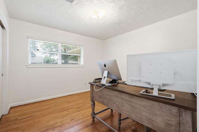 7707 Cayton Street, Houston, TX 77061