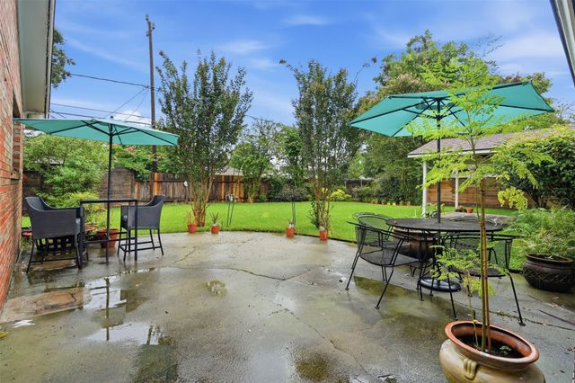 7707 Cayton Street, Houston, TX 77061