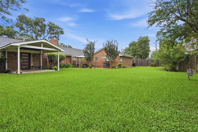 7707 Cayton Street, Houston, TX 77061