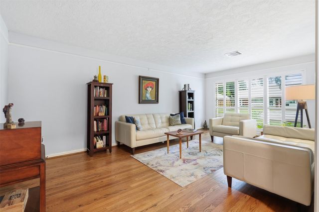 7707 Cayton Street, Houston, TX 77061