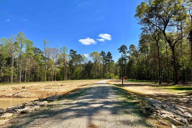 40 Lillian Ln, Ethel, LA 70730