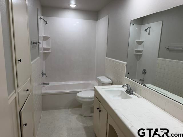 5101 Atlanta Ave, Tyler, TX 75703