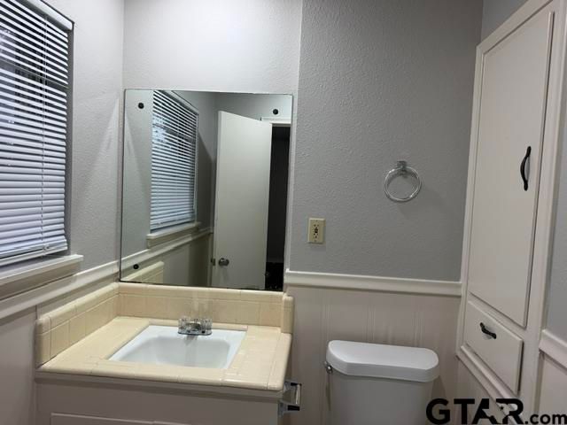 5101 Atlanta Ave, Tyler, TX 75703
