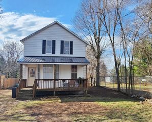 1388 E Wilcox Avenue, White Cloud City, MI 49349