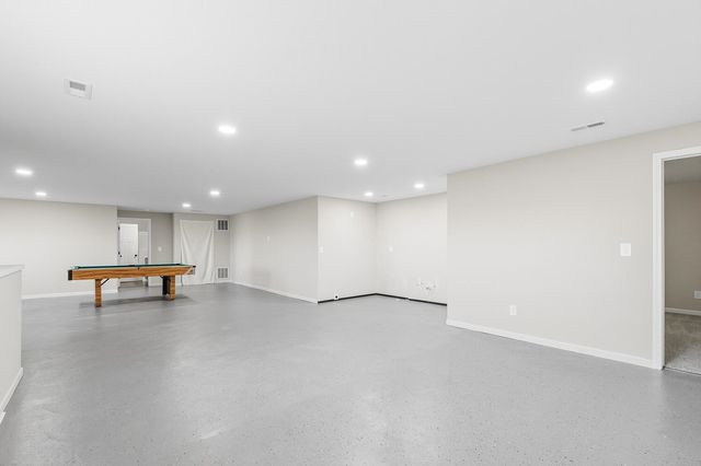 832 E Sunset St, Goddard, KS 67052