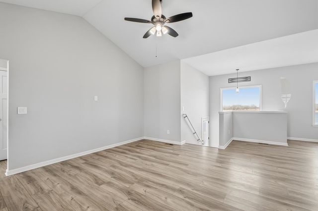 832 E Sunset St, Goddard, KS 67052