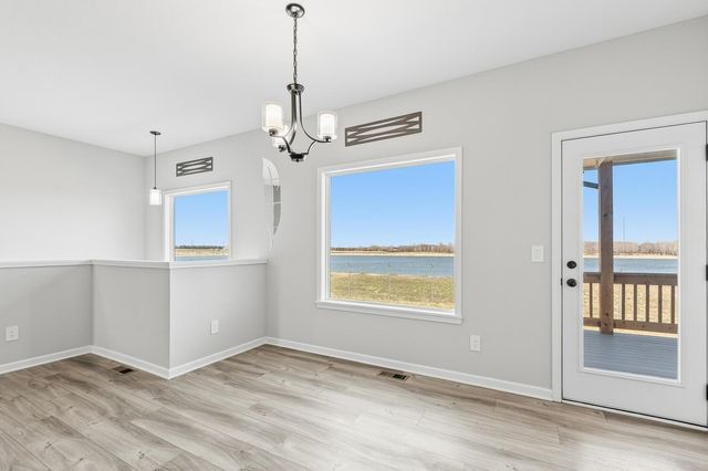 832 E Sunset St, Goddard, KS 67052