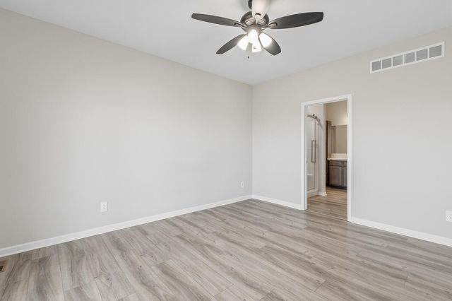 832 E Sunset St, Goddard, KS 67052