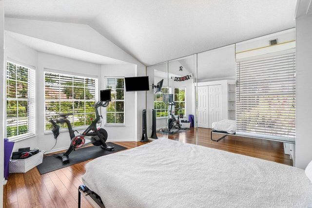 2470 Sandstone Court, Wellington, FL 33414