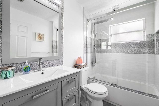 2470 Sandstone Court, Wellington, FL 33414