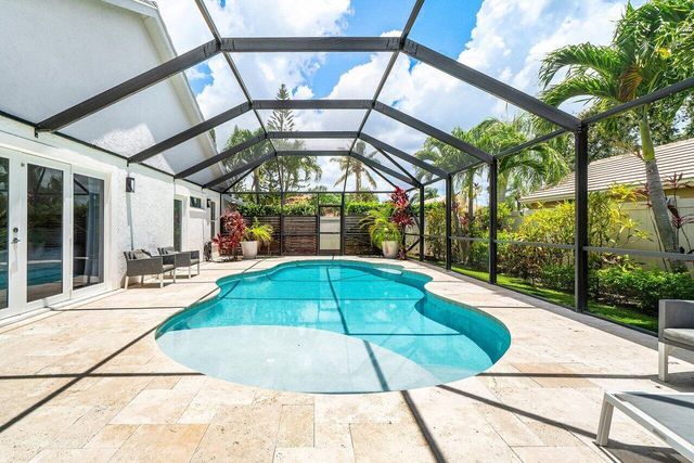 2470 Sandstone Court, Wellington, FL 33414