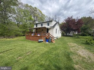 3541 MOUNT RD, Aston, PA 19014