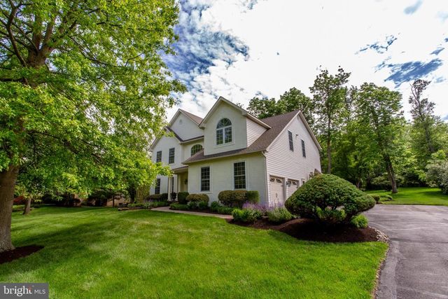 6 LEAPSON LN, Doylestown, PA 18901