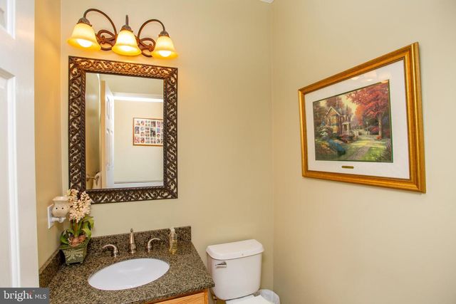 6 LEAPSON LN, Doylestown, PA 18901