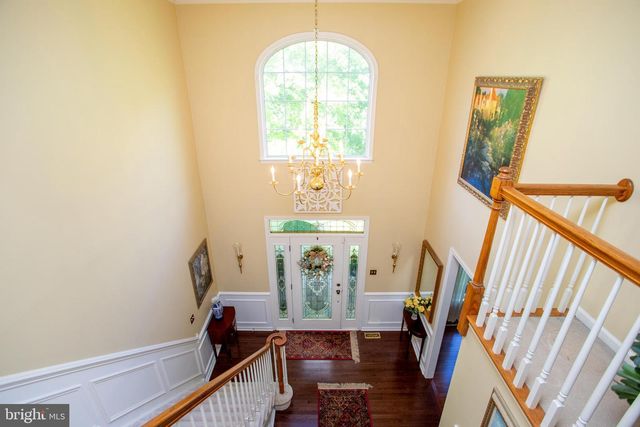 6 LEAPSON LN, Doylestown, PA 18901