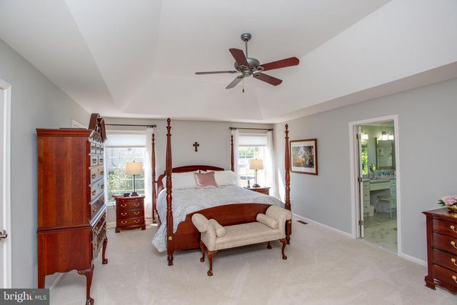 6 LEAPSON LN, Doylestown, PA 18901