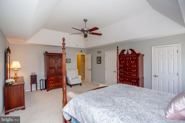6 LEAPSON LN, Doylestown, PA 18901