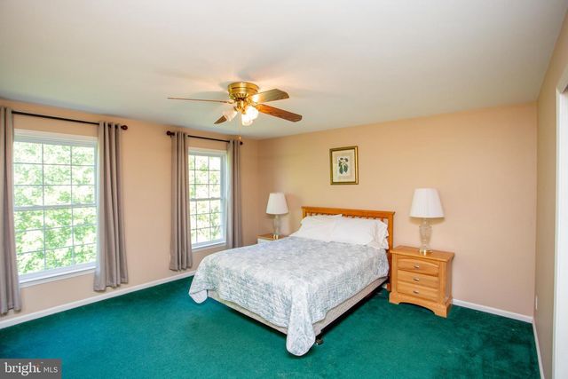 6 LEAPSON LN, Doylestown, PA 18901