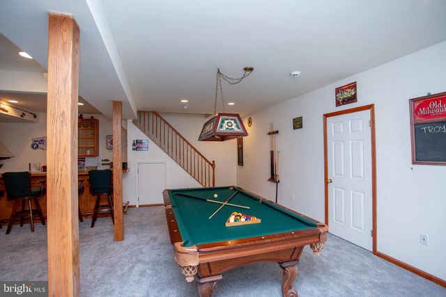 6 LEAPSON LN, Doylestown, PA 18901