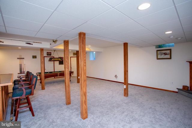 6 LEAPSON LN, Doylestown, PA 18901