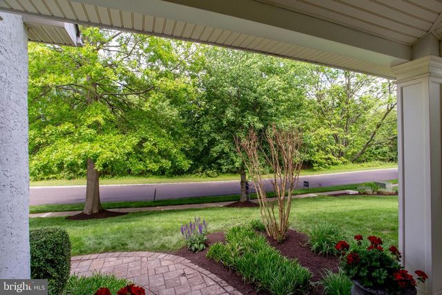6 LEAPSON LN, Doylestown, PA 18901