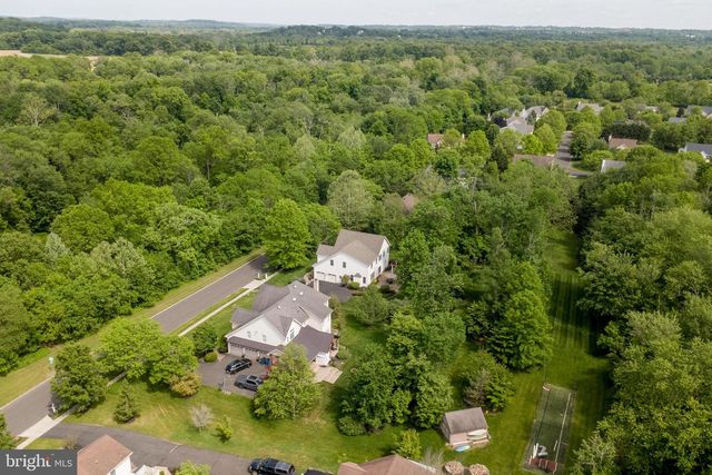 6 LEAPSON LN, Doylestown, PA 18901